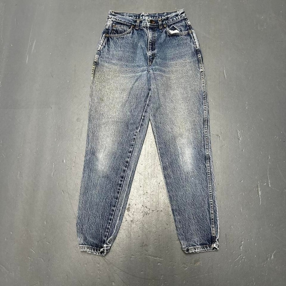 Vintage 90s women's acid wash high waisted tapered leg denim jeans pants